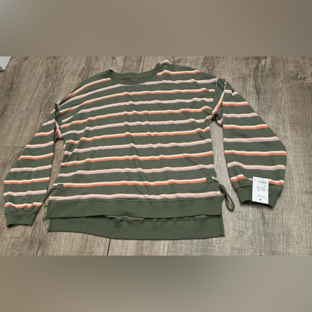 Sonoma crewneck sweater/sweatshirt L NWT